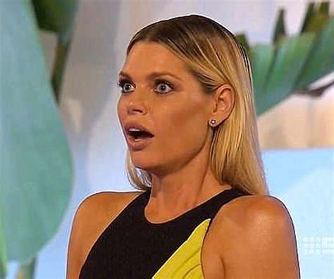 Love Island Australia Host Sophie Monk Reveals The One Thing She Can