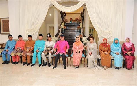 5 anak raja idaman paling popular. Sultan Johor mencemar duli ke majlis pernikahan | Majlis ...