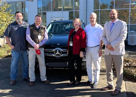 Mercedes Benz Donates Vehicle To Wcct Daily Mountain Eagle