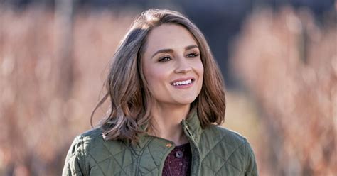 Rachael Leigh Cook As Frankie On Valentine In The Vineyard