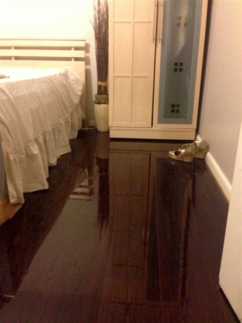 Exotic cherry, walnut, and maple are some of the wood species you will find available at bestlaminate with this sheen. Chocolate Walnut - High Gloss Flooring | Floorless Floors