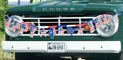 In Pictures New Fairfields Fourth Of July Car Parade