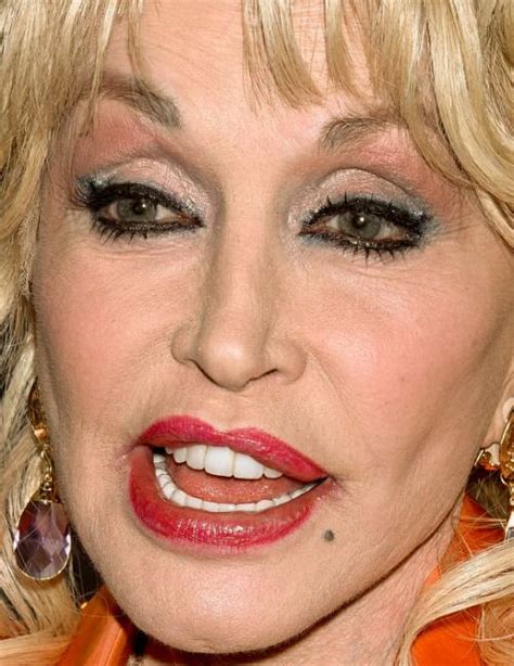 Celebritycloseup Dolly Parton Celebrity Photos Celebrities