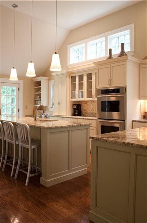 23 perfect color ideas for painting kitchen cabinets that will add personality to your home. 46 Most Popular Kitchen Color Schemes Trends 2019 22 in ...