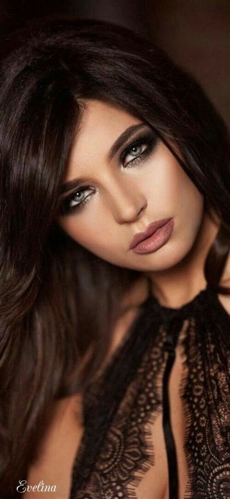 Pin By Milam On Faces Beauty Girl Beautiful Eyes Brunette Beauty