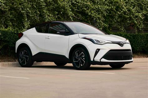What Is The Difference Between Toyota Chr Le And Xle Dino Bernson