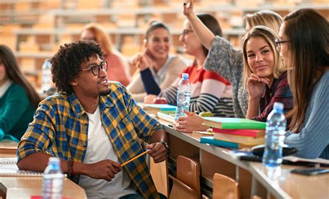 How to Stand Out to Ivy League Colleges and Other Top Schools | CollegeData