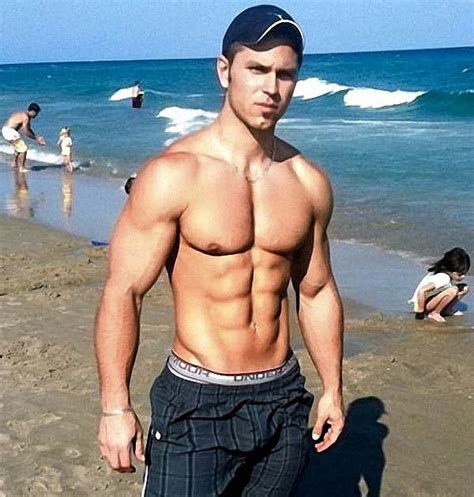 Hot Dudes: Hunk on Beach