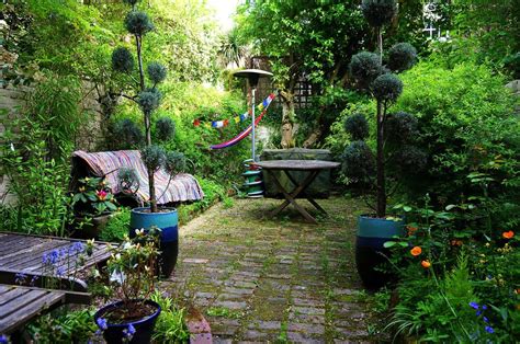 28 Absolutely Dreamy Bohemian Garden Design Ideas