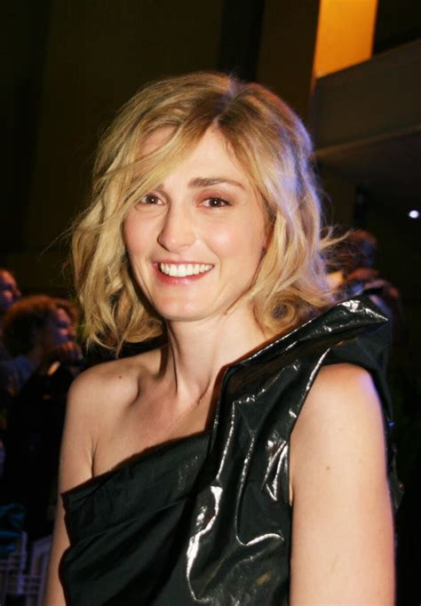 sexy and beautiful world julie gayet s hot and sexy photos