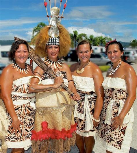 So Wow Much Shiny Samoan Women Samoan Dance Samoan People
