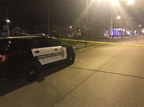Kansas City Kansas Shooting Inside Bar Leaves 4 People Dead 5 People