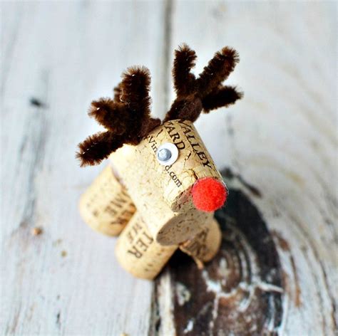 Wine Cork Reindeer Are Easy To Make With Wine Corks Glue And A Few