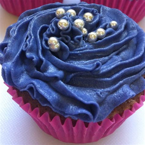 Pretty In Purple Cupcake Purple Cupcakes Desserts Pretty