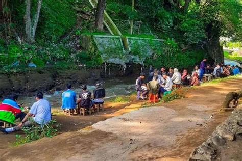 5 Rekomendasi Spot Nongkrong Pinggir Sungai Di Malang Times Surabaya
