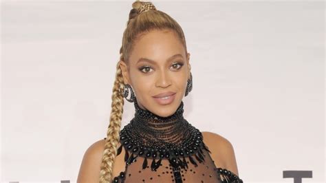 Beyoncé Fans Speculate Sex Of Twins