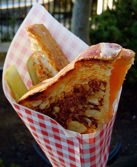 The grilled cheese truck is a food truck company serving gourmet chef driven grilled cheese sandwiches. Fashion & Feast - | Grilled cheese food truck, Food ...