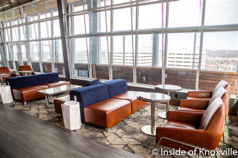 A Look Inside The Dazzling Embassy Suites Inside Of Knoxville