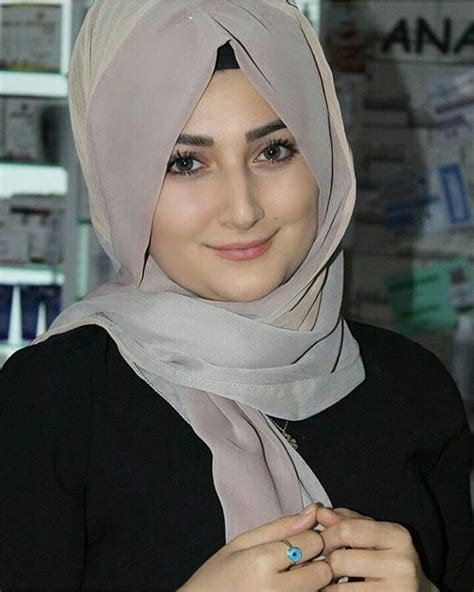 Pin By 𝔐𝔦𝔰𝔨 𝔲𝔩𝔩𝔞𝔦𝔩🪷 On بنات محجبات Beautiful Hijab Muslim Beauty