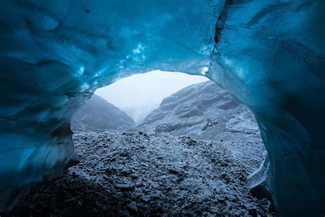 The Inside Of Icelands Glaciers Looks Like Another Planet — Mashable