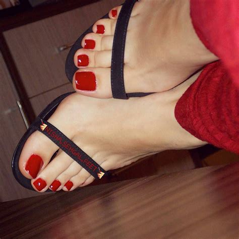 gorgeous toes esmalte vermelho pezinhos femininos pezinho