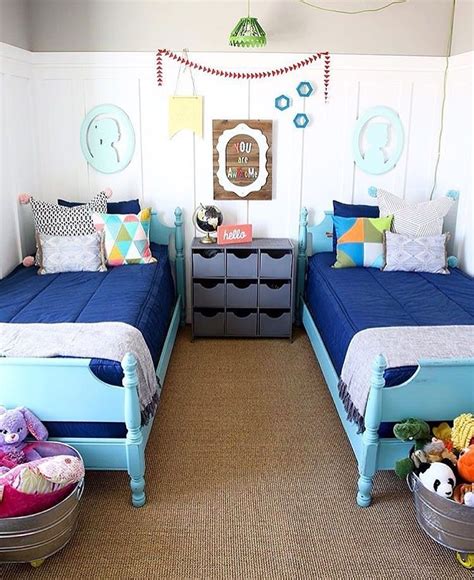 People often say that it's easier to design a space shared by children of the same gender. Sharing room brother/ sister | Boy and girl shared bedroom