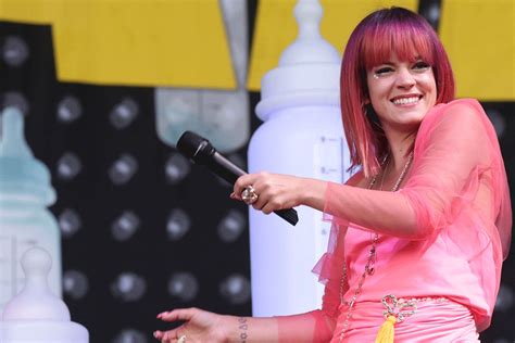 Lily Allen Says She Cant Judge Her Daughters If They Want To Try Drugs London Evening