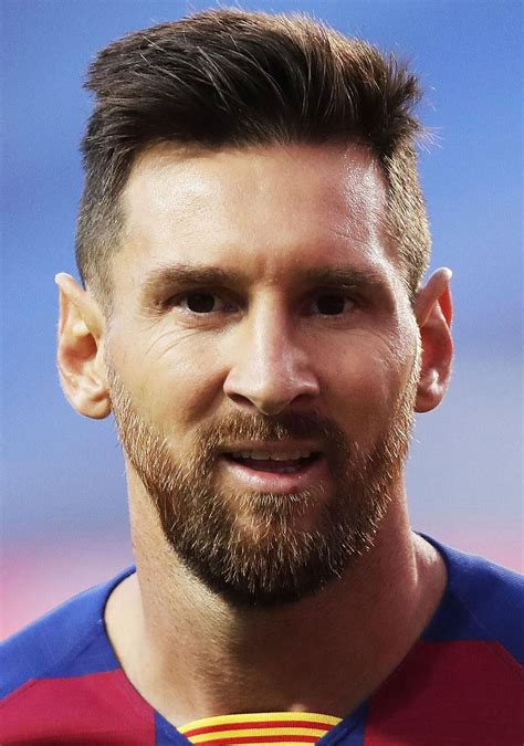 Messi tells Barcelona he wants to leave