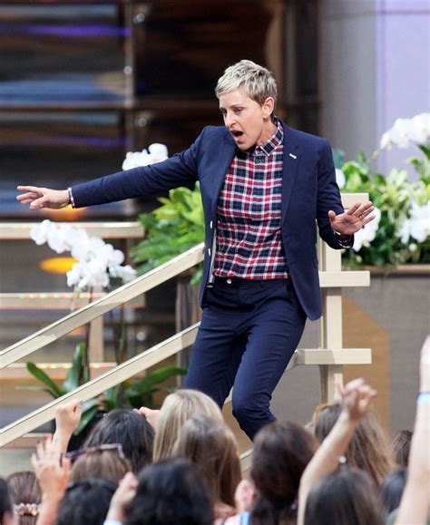 Ellen Degeneres Is Being Sued Over A Breast Joke Huffpost Entertainment