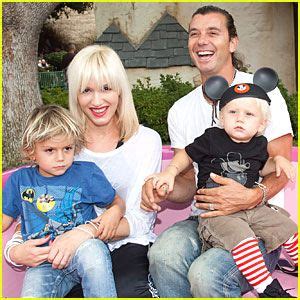 We know interesting facts about her mother, father, brothers, sister, husbands and children. Gwen Stefani's boys love Old Navy! - Classy Mommy | Gwen ...