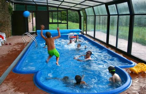 Casas rurales con piscina, que admiten mascotas y recomendadas para hacer turismo rural con niños. Una selección de 15 casas rurales para ir con niños