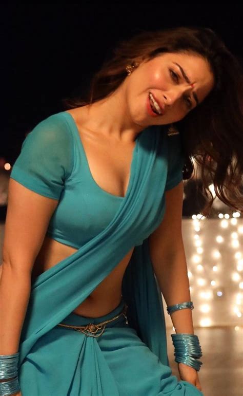 Tamanna Bhatia Showing Off Her Sexy Curves And Navel In Half Saree Hd