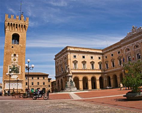 Recanati Town Of Giacomo Leopardi Casale Torrenova