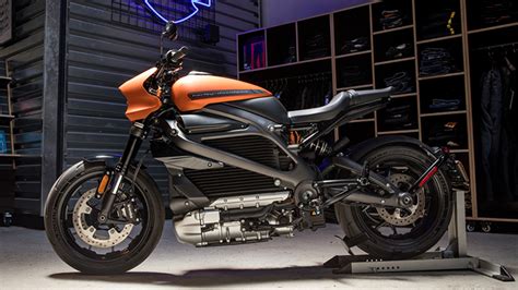 Harley Davidsons Ev Motorcycle Unit Livewire To Go Public Via Spac