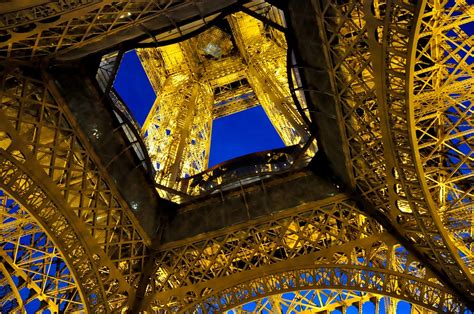 9 Curiosidades Sobre A Torre Eiffel Tour Eiffel By Max Braga Tripify
