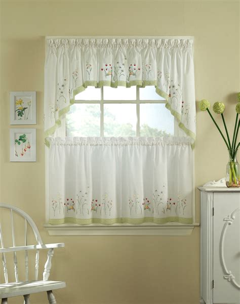 Half Window Curtains To Create Sophistication In Your Home Homesfeed