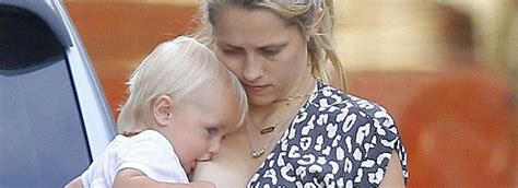 Teresa palmer and her husband mark webber are starring in the upcoming movie the place of no words and their son bodhi is making his acting debut in the film! Go Ask Mum Teresa Palmer shows off her multi-tasking ...