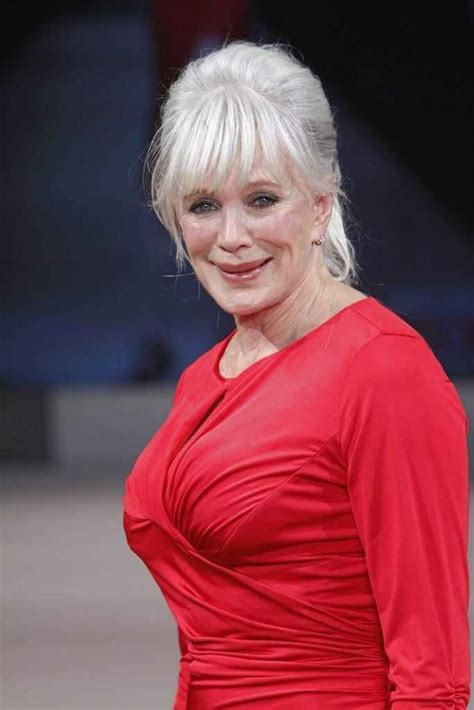 50 Linda Evans Nude Pictures Can Make You Submit To Her Glitzy Looks