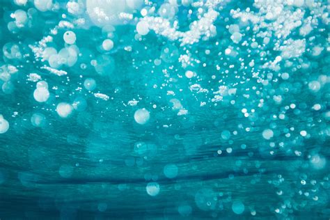 Download Bubbles In Ocean Blue Waters Wallpaper