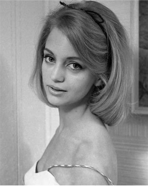 Goldie Hawn 1964 Roldschoolcool