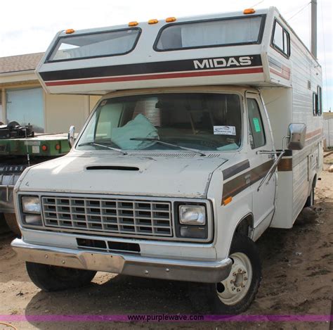 1976 Ford Chateau Camper Special