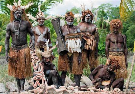 Pakaian Adat Khas Papua