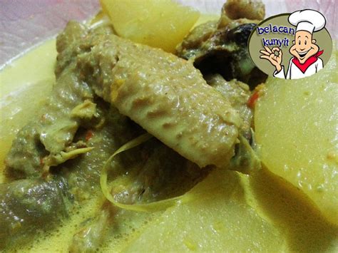 Jun 17, 2021 · this is also my one of my mum's favorites and she did ask me the other day what the ingredients were. -: Resepi Ayam Kampung Salai Masak Lemak Cili Api (Resepi ...
