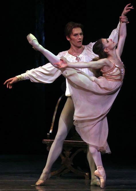 Two Principal Dancers To Leave Royal Ballet Ballet Beautiful Royal