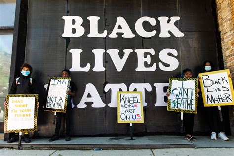 30 Black Lives Matter Street Art Photos George Floyd Murals Around The