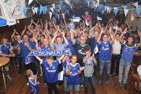 Eine Herzensangelegenheit 30 Jahre Schalke Fanclub „wir Lassen Die Sau
