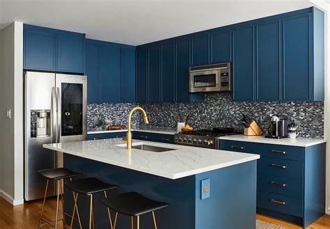 We have designed our new modern line to have sleek lines, flush appearance, and highlight the texture and beauty of wood grain, all while offering a high degree of customization. 20 Best Small Kitchens from New York City that Inspire with Creativity