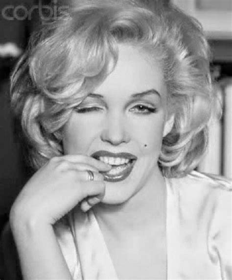 Pin By Barb Vanderweele On Marilyn Monroe Face Marilyn Monroe