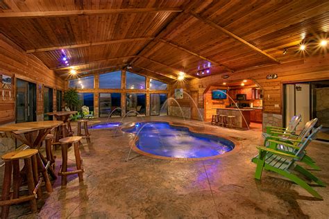 gatlinburg cabins  indoor pools  rent elk springs resort