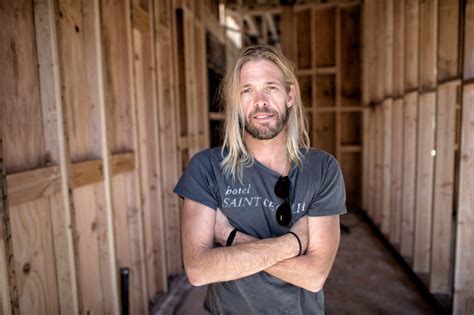 Here's what Foo Fighters' drummer Taylor Hawkins has been up to - Daily ...